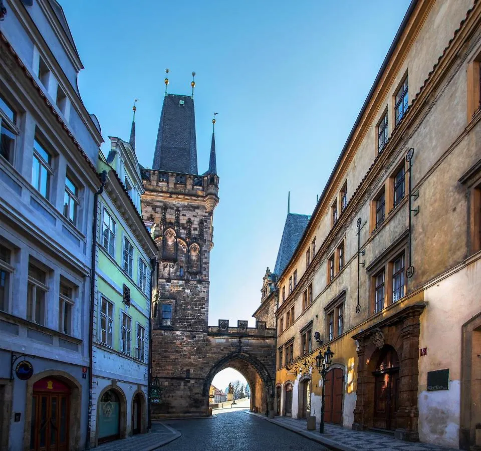 Residence U Cerneho Orla Prague 4*,