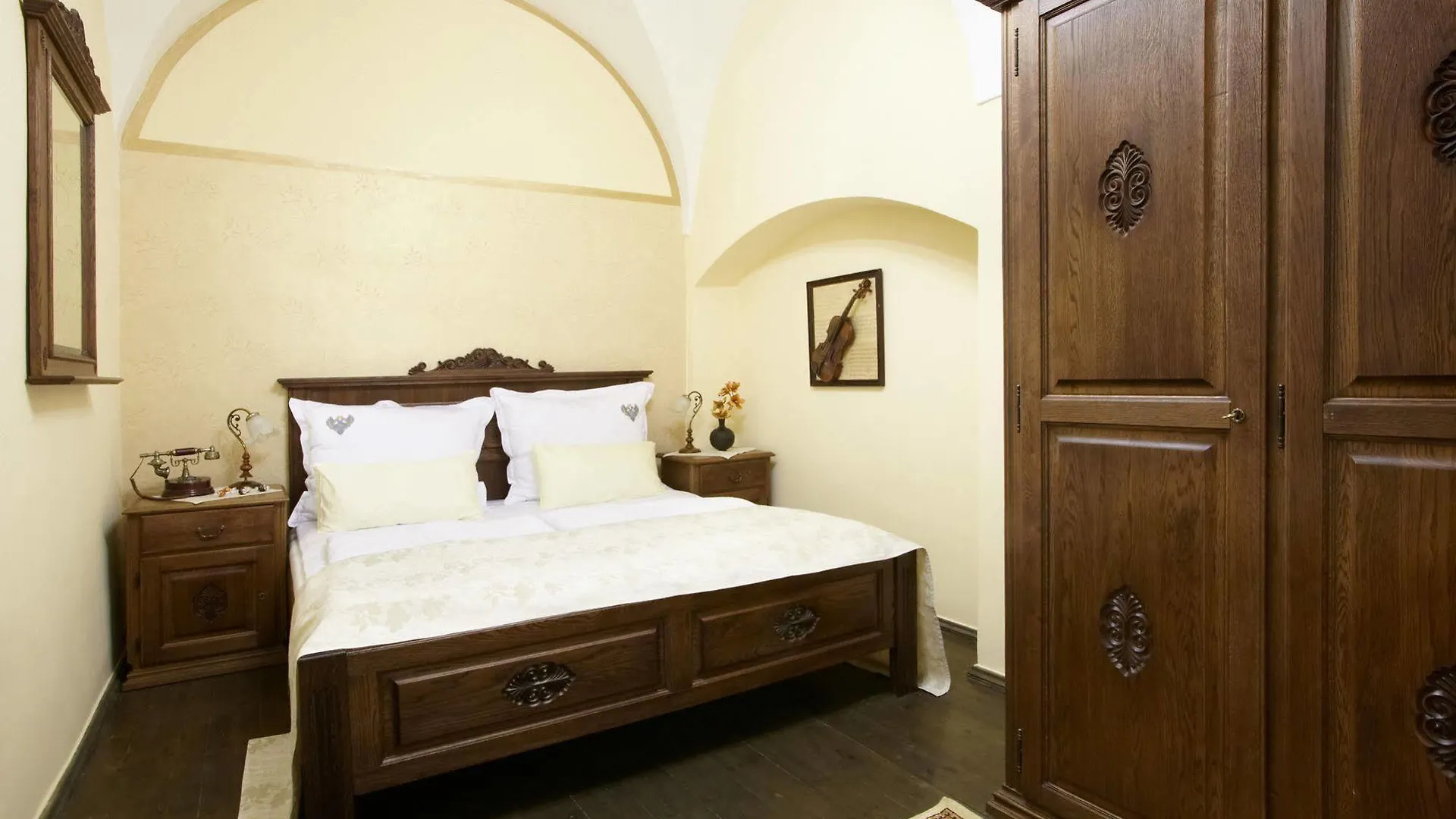 Residence U Cerneho Orla Praag Hotel